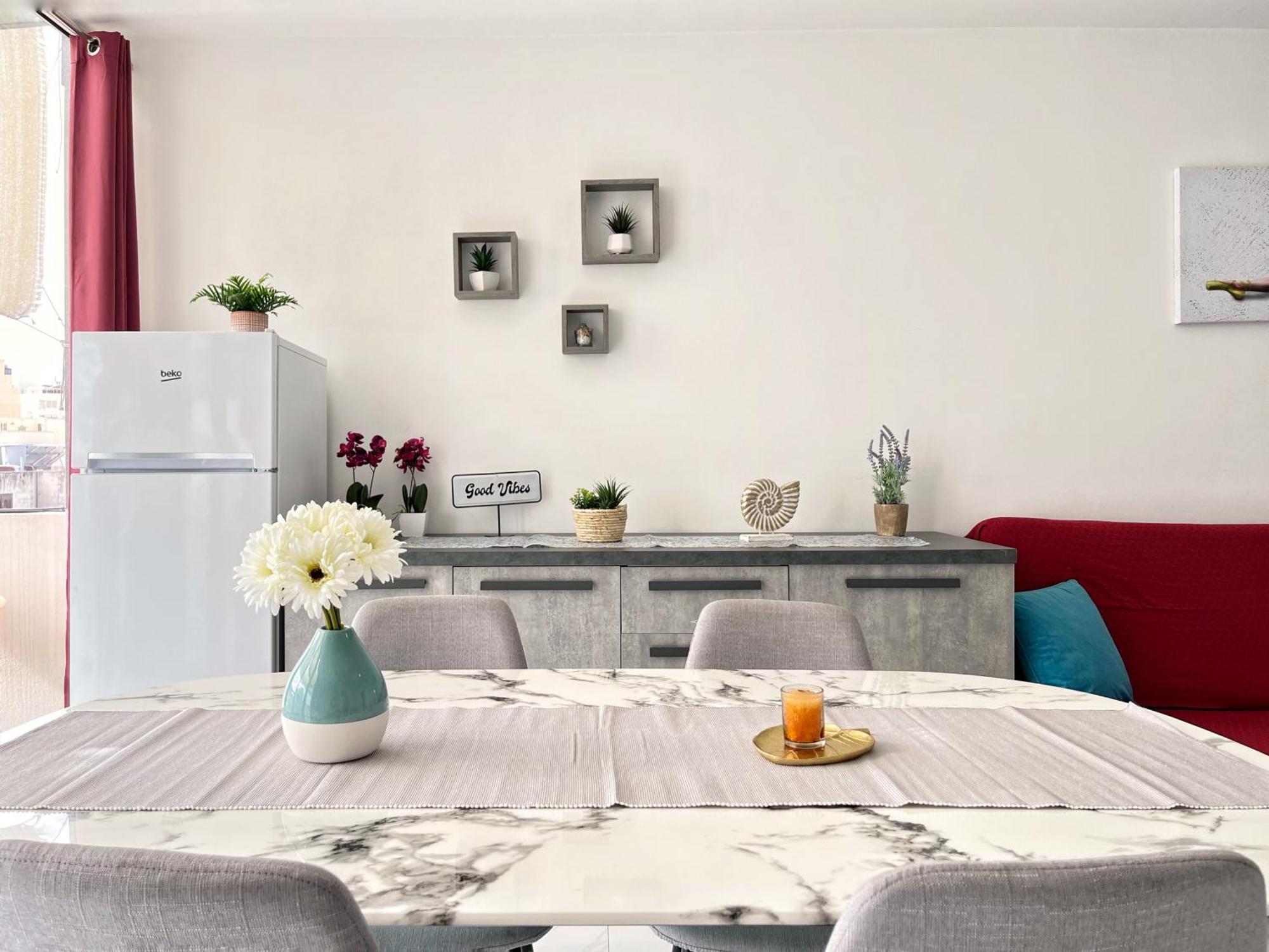 Marina Apartments 음시다 외부 사진