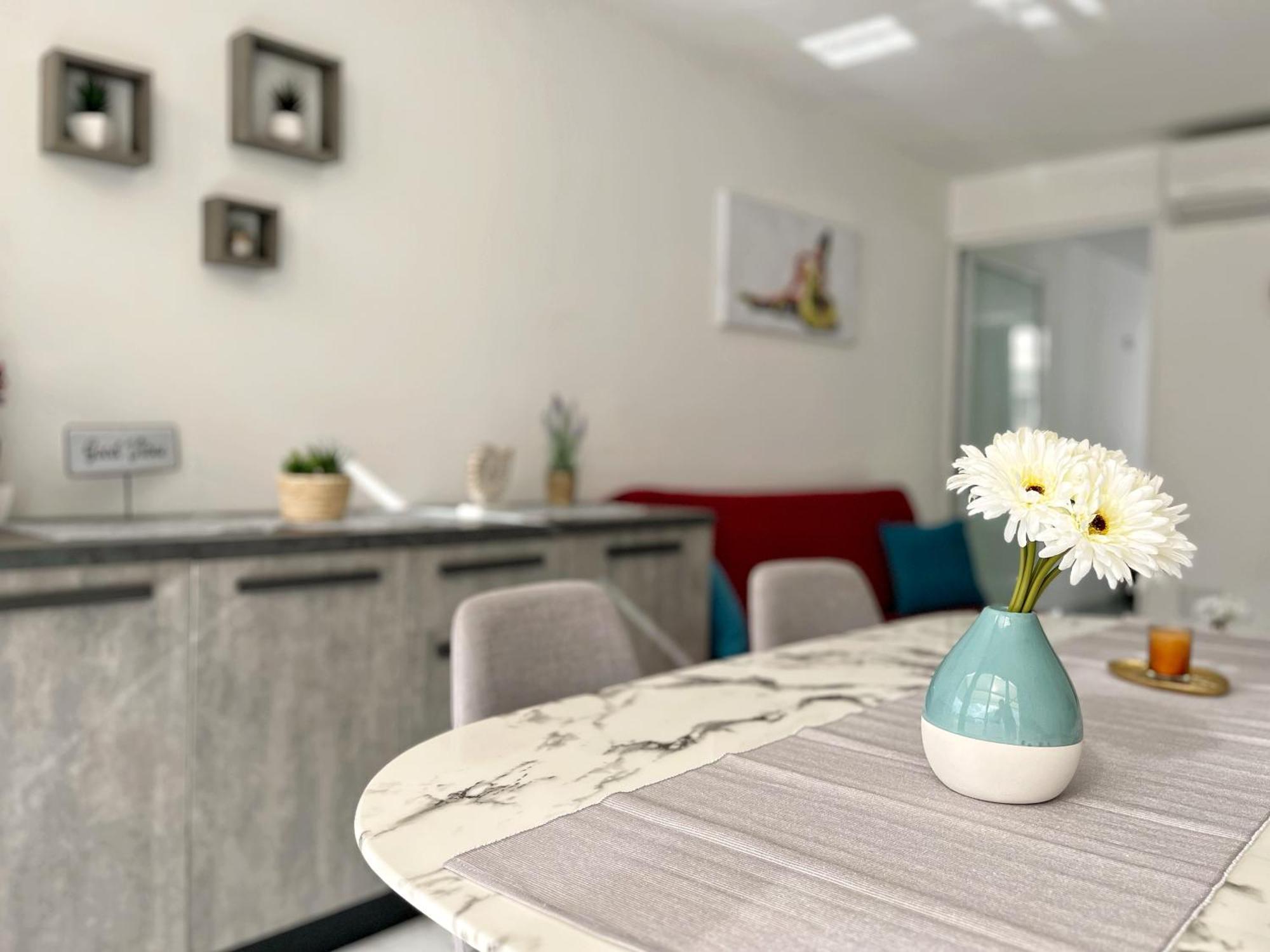 Marina Apartments 음시다 외부 사진